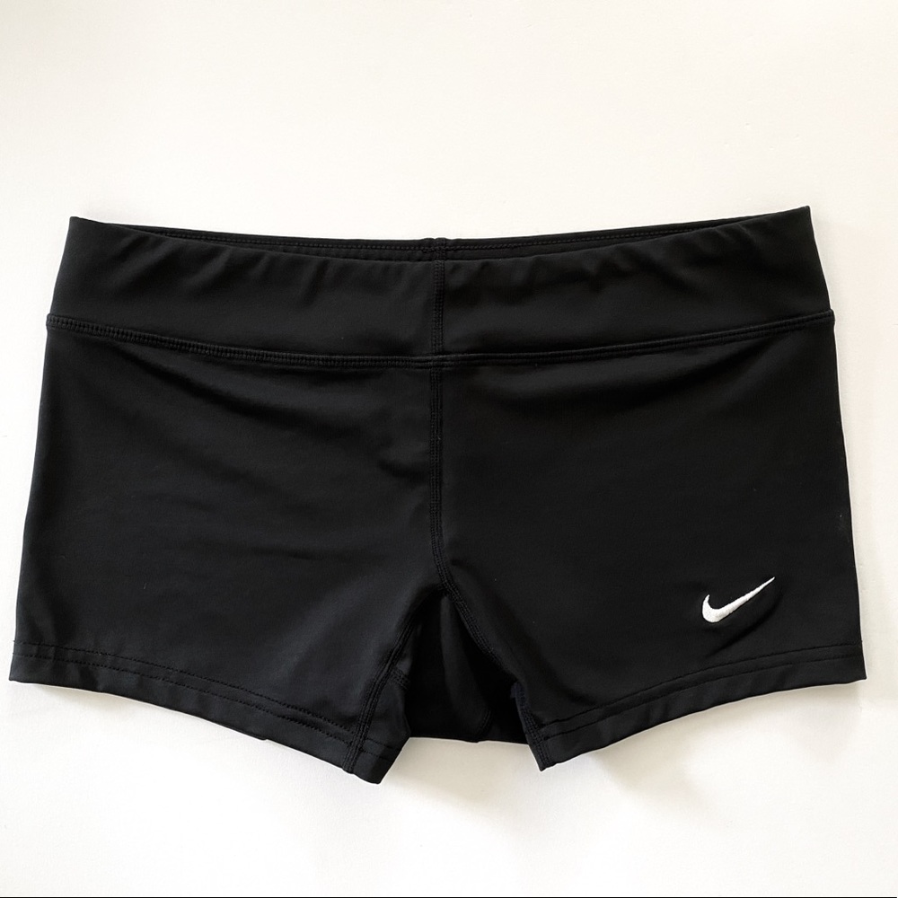 Nike performance volleyball shorts SIZE small